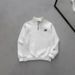 TM Nakış Detaylı Yarım Fermuarlı Sweatshirt – Beyaz