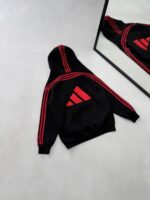 AD Baskılı Şerit Detaylı Kapüşonlu Sweatshirt – Siyah&Kırmızı - Görsel 3