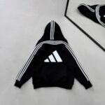 AD Baskılı Şerit Detaylı Kapüşonlu Sweatshirt – Siyah&Beyaz