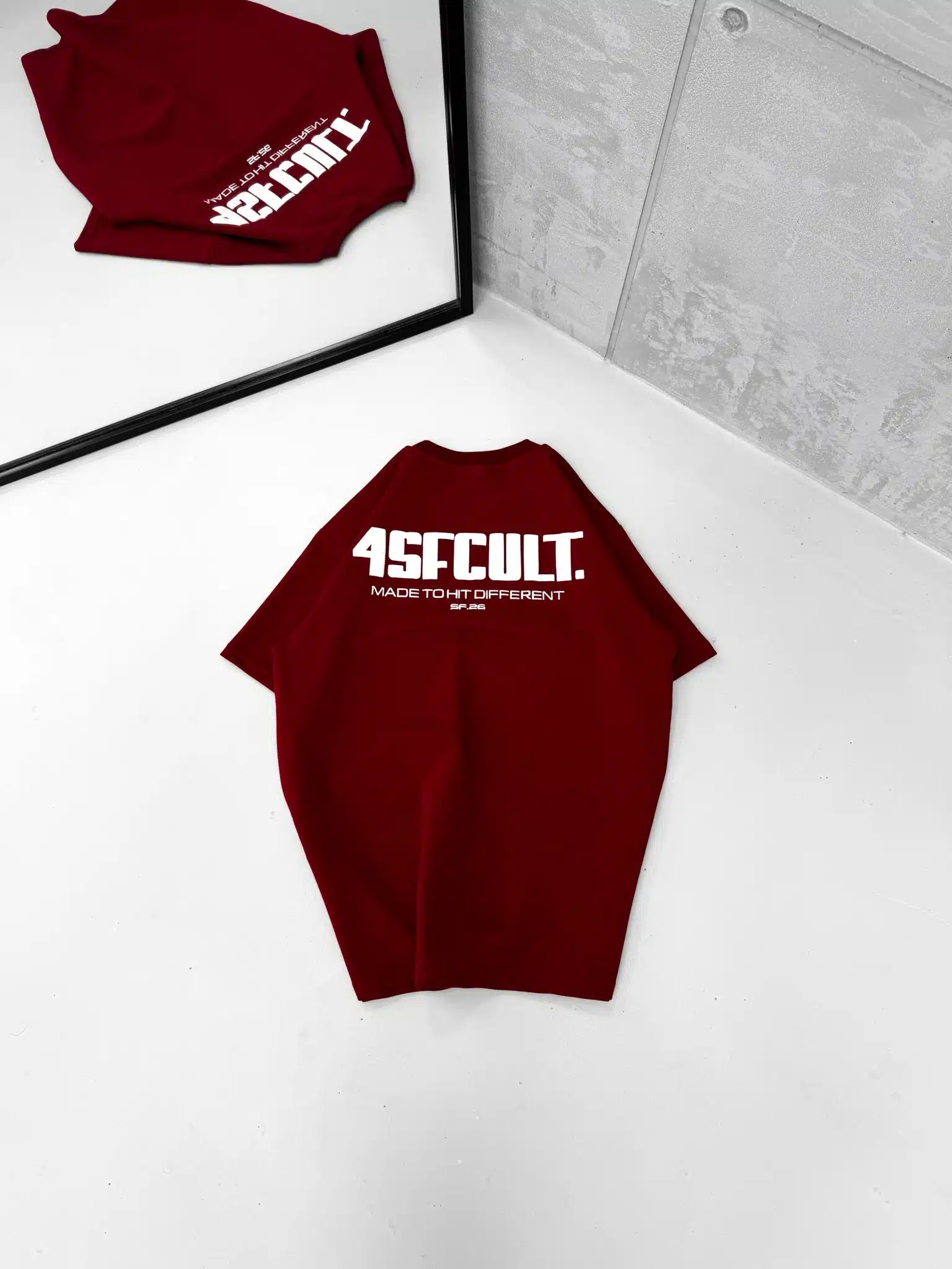 XRMYXDRM 4SFCULT. Sırt Kabartma Baskı Detaylı Bisiklet Yaka Tshirt - Siyah - Görsel 1