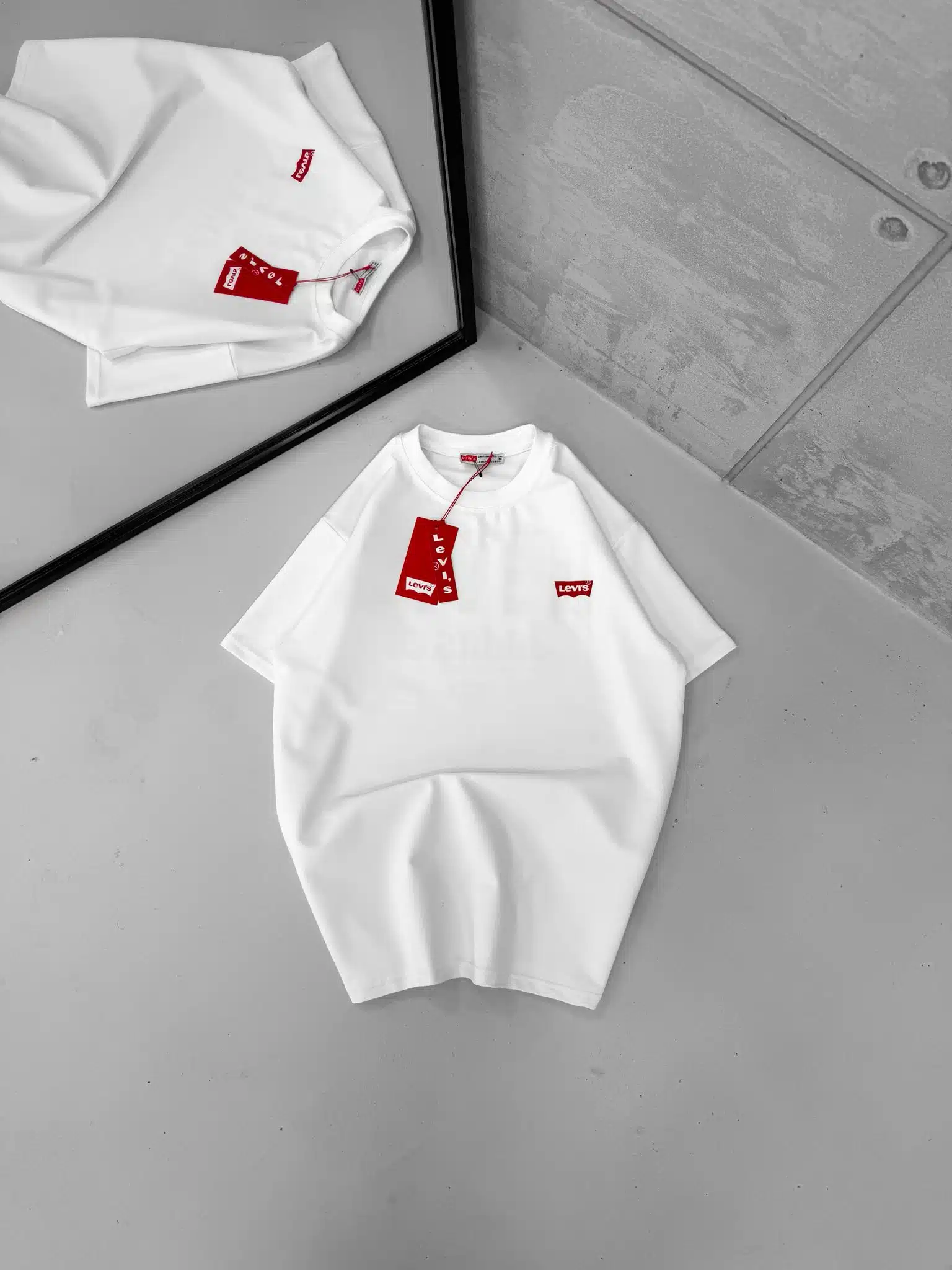 ZDSGNDFNFND LVS Sırt Kabartma Baskı Detaylı Bisiklet Yaka Tshirt - Beyaz - Görsel 1