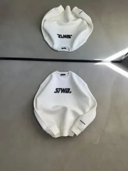 SW Enjeksiyon Baskılı Üç İplik Sweatshirt – Beyaz
