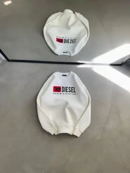 DS Baskılı Üç İplik Sweatshirt – Beyaz